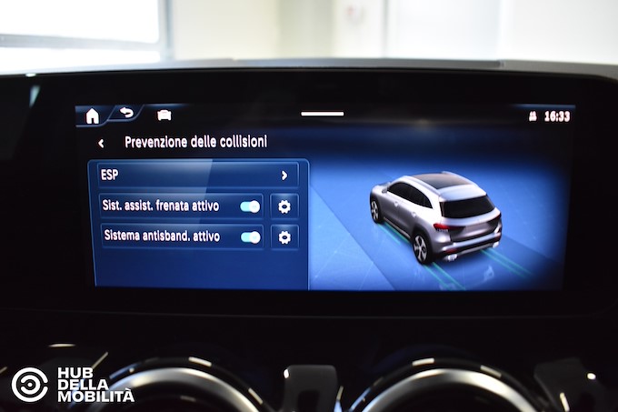 MERCEDES-BENZ GLA 200 d Automatic Progressive Advanced